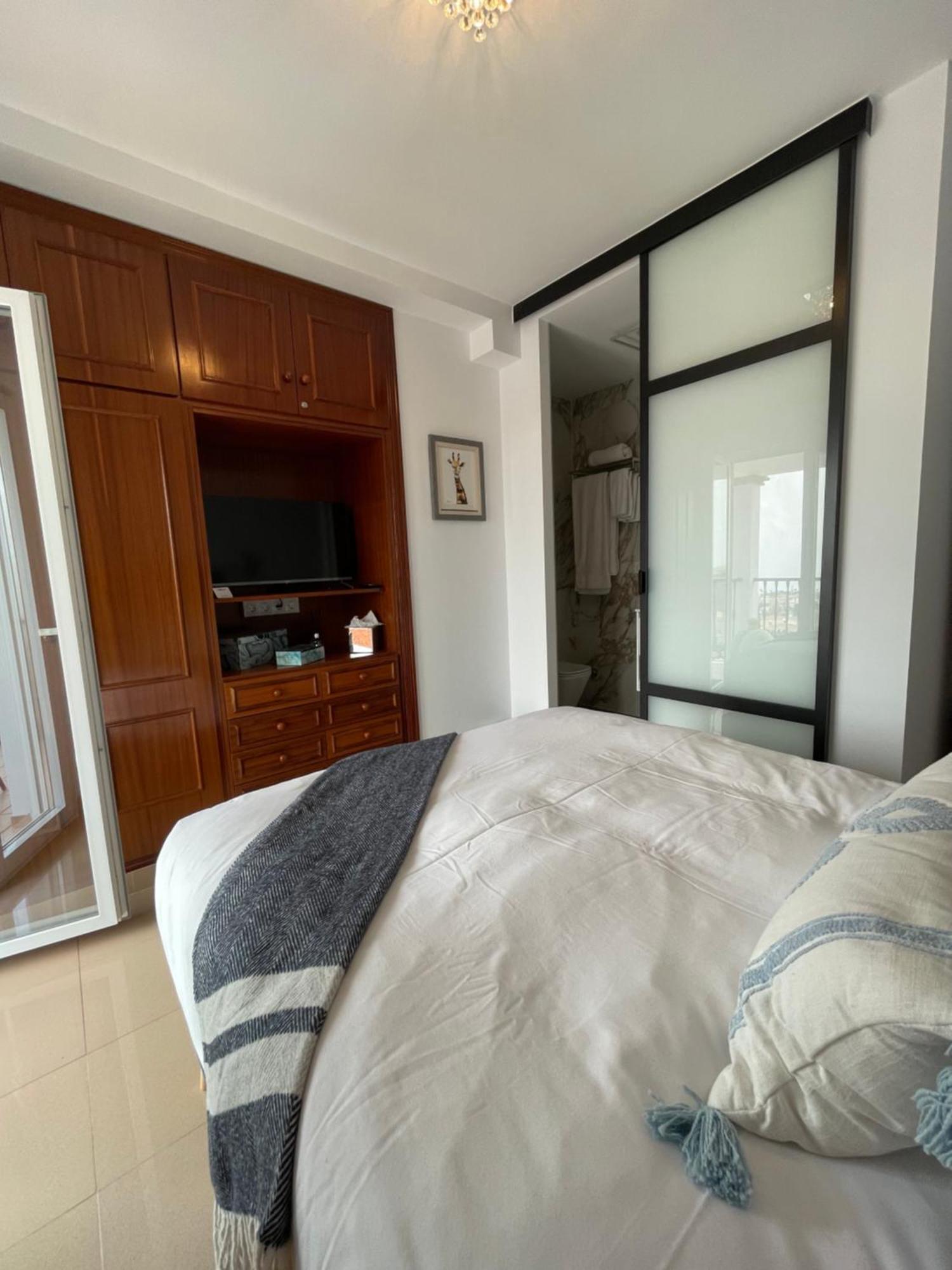 Cariad Boutique Bed & Breakfast La Cala Del Moral Phòng bức ảnh